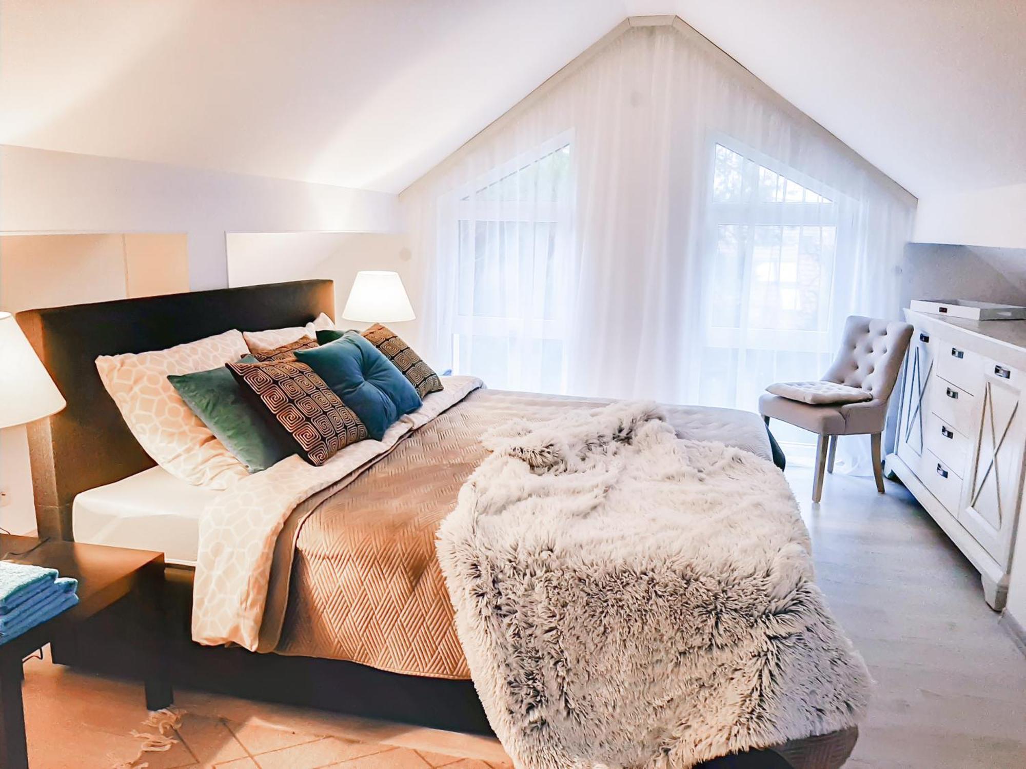 Design Maisonette - 24H Self-Check-In - Bis 7 Pers - In Direkter Weihernaehe - Parkplatz - Wifi - Balkon -Terrasse - Radwege Schiffweiler Exterior photo